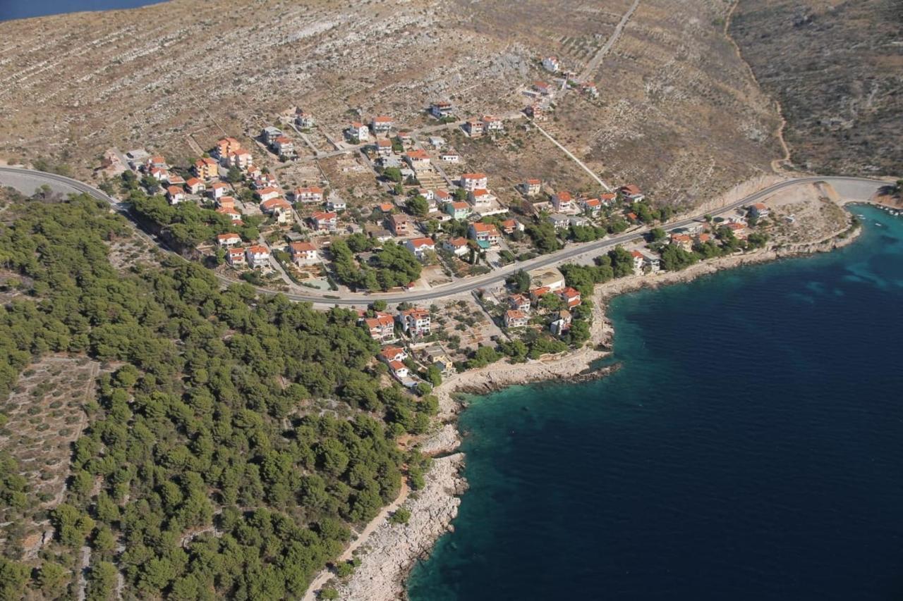 Apartments Bilo Near Primosten Primošten Exterior foto
